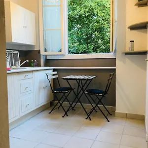 Neuf Idealement Situe Mourillon , Toulon France